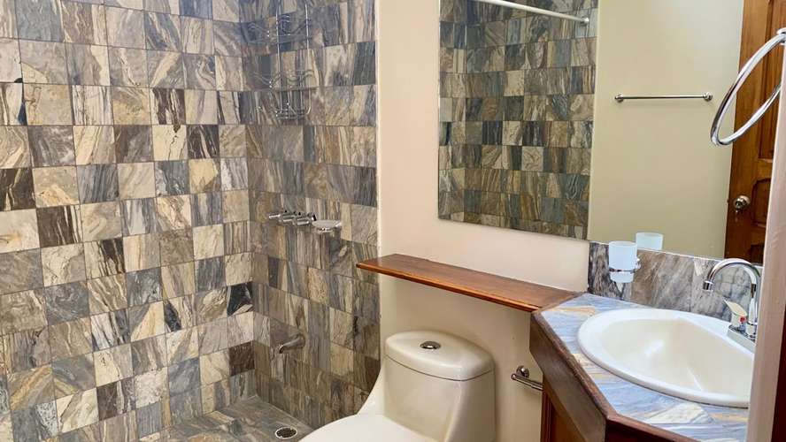 Alquiler de casa en Belén Cariari en Bosques Doña Rosa: 3 dormitorios, piscina y seguridad 24 horas  - Imagen 16