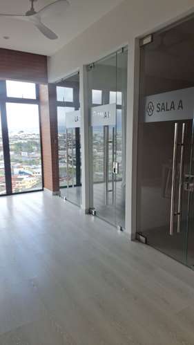 Nuevo apto en Condominio Skyhouse, San Sebastián/ Balcón con linda vista - Imagen 11