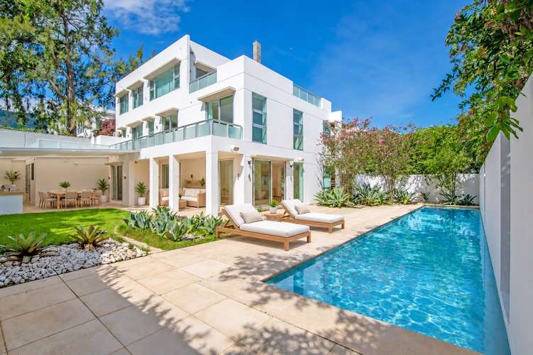    ELEGANTE  CASA, EN MEDIO DE LA NATURALEZA,DALUZ | San Rafael de Escazú 600 m² construcción · 1,012 m² terreno,4H  - Imagen 2