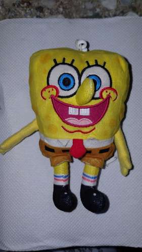 Bob Esponja autografiado por Bryan Ruiz