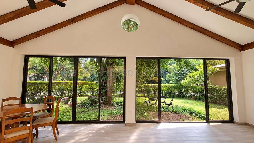 Casa de lujo totalmente remodelada de una planta en Pozos de Santa Ana.  - Imagen 6