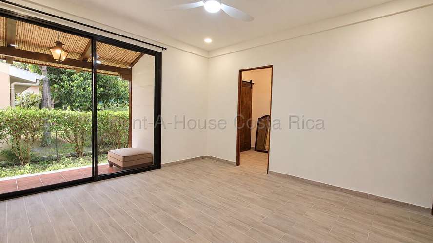 Casa de lujo totalmente remodelada de una planta en Pozos de Santa Ana.  - Imagen 11
