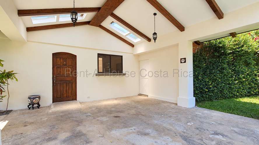 Casa de lujo totalmente remodelada de una planta en Pozos de Santa Ana.  - Imagen 3