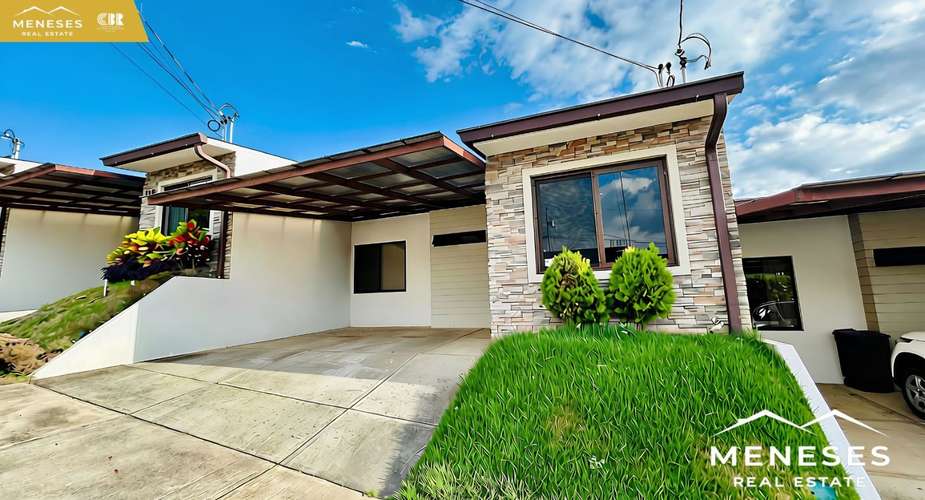 Casa de UN Nivel en Venta | Heredia Park, Ulloa | Terraza y Jardín Privado