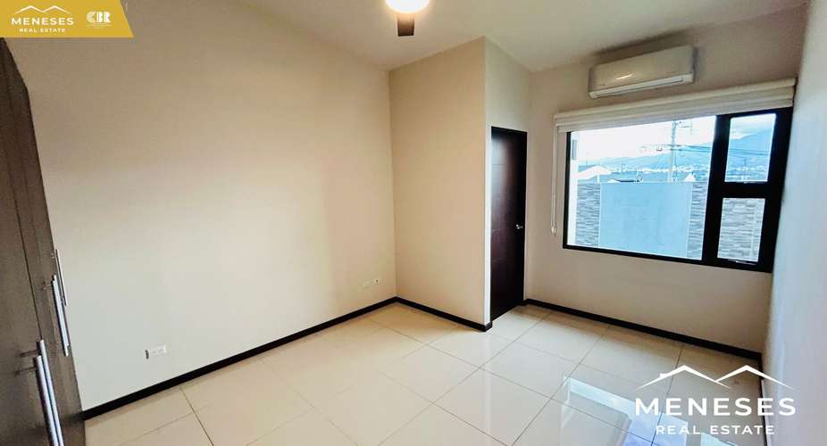 Casa de UN Nivel en Venta | Heredia Park, Ulloa | Terraza y Jardín Privado - Imagen 7