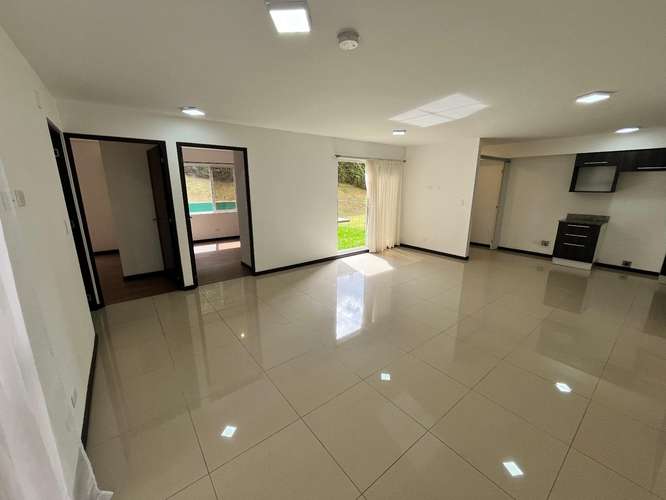 Lindo apartamento en primer piso con patio en torre