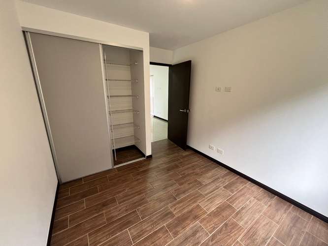 Lindo apartamento en primer piso con patio en torre