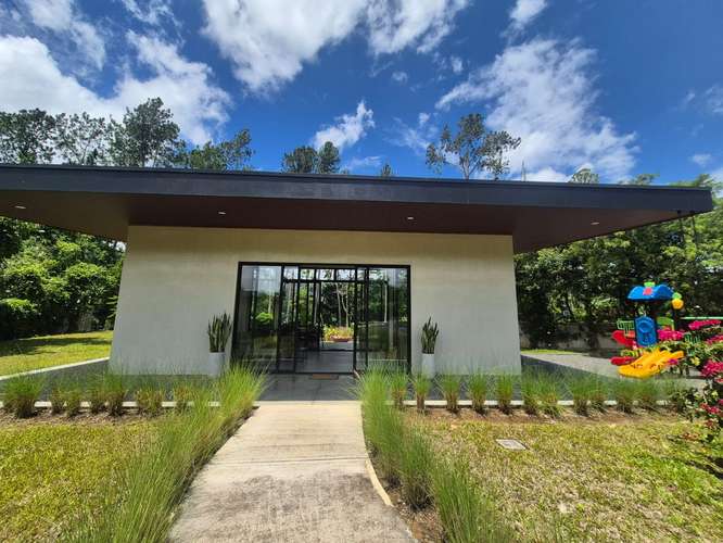 Precioso lote en condominio en Paraíso