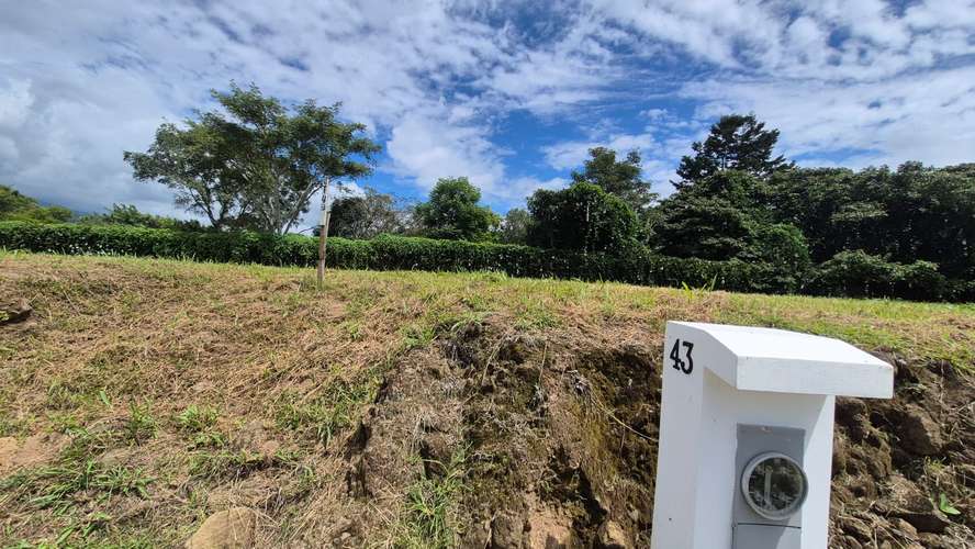 Precioso lote en condominio en Paraíso