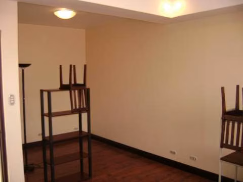 Alquiler de casa de 7 cuartos en Rorhmoser