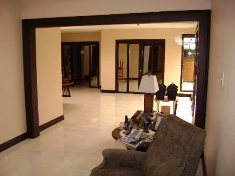 Alquiler de casa de 7 cuartos en Rorhmoser