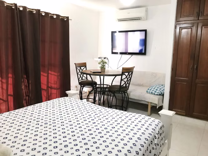 Alquiler Apartamento Amueblado Malecon Vista al Mar Santo Domingo - Imagen 5