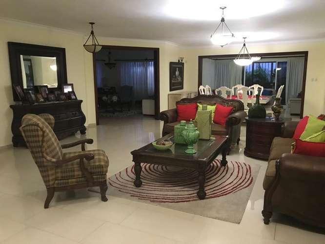 Venta de Casa Cacicazgo