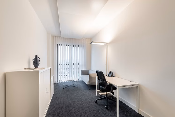 Access professional office space in Solazar Business Center