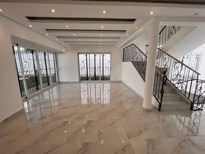 Casa en alquiler en Urbanización La Castellana - Imagen 2
