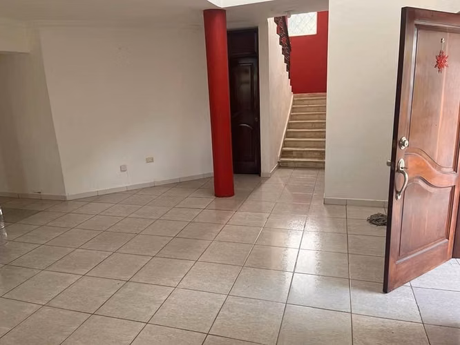 Casa ubicada en el Residencial Romana del Oeste - Imagen 5