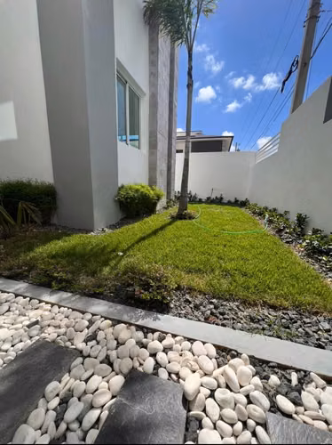 Exclusiva casa en venta en el Residencial Las Orquideas, La Romana - Imagen 3