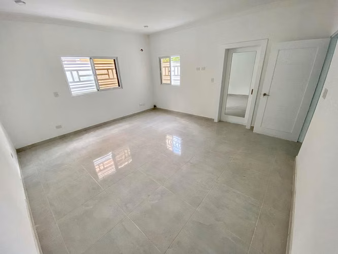 Hermosa casa en venta ubicada en el Residencial Romana del Oeste, La Romana - Imagen 5