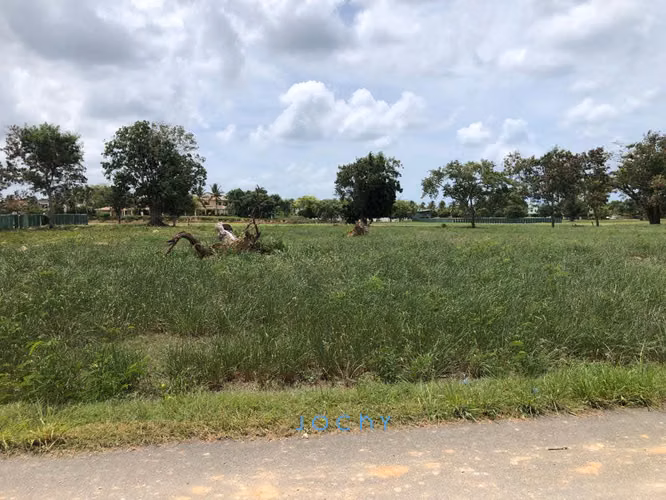 Jochy Real Estate vende, Terreno en Casa de Campo, La Romana, R.D