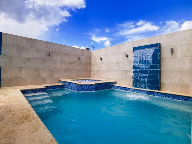 Casa con piscina en la romana