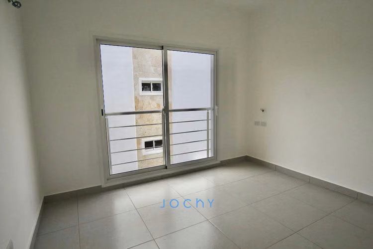 Jochy Real Estate vende, apartamento en el complejo turístico Playa Nueva Romana, R.D - Imagen 4