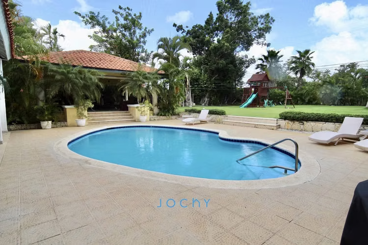 Jochy Real Estate vende, villa en Casa de Campo, La Romana, R.D - Imagen 8