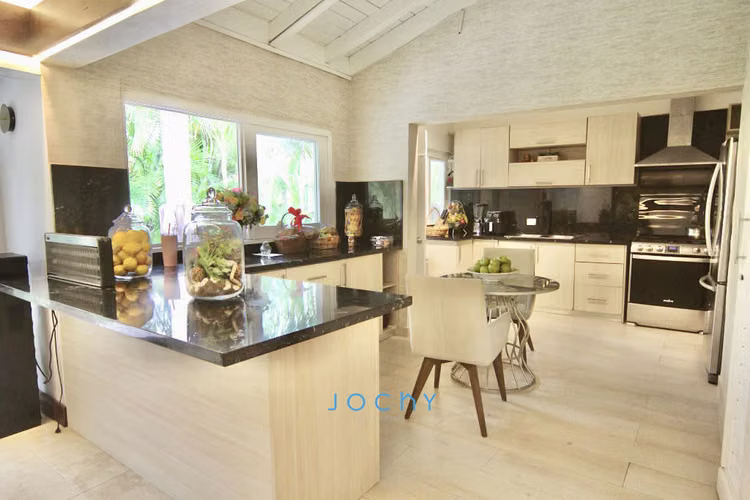 Jochy Real Estate vende, villa en Casa de Campo, La Romana, R.D - Imagen 4