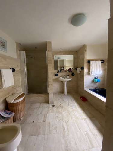 Casa En Venta Construida En 2 Niveles En Ensanche Julieta