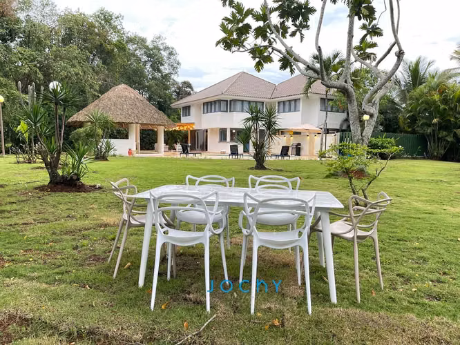 Jochy Real Estate vende, villa en Casa de Campo, La Romana, R.D