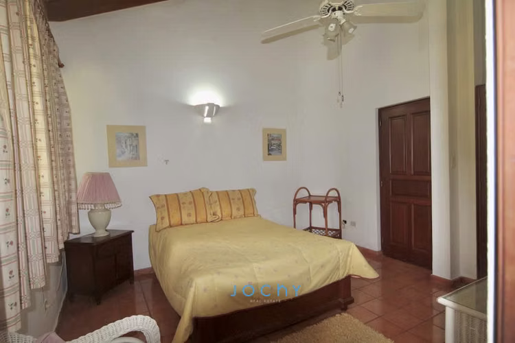 Jochy Real Estate vende, villa en Casa de Campo, La Romana, R.D - Imagen 5
