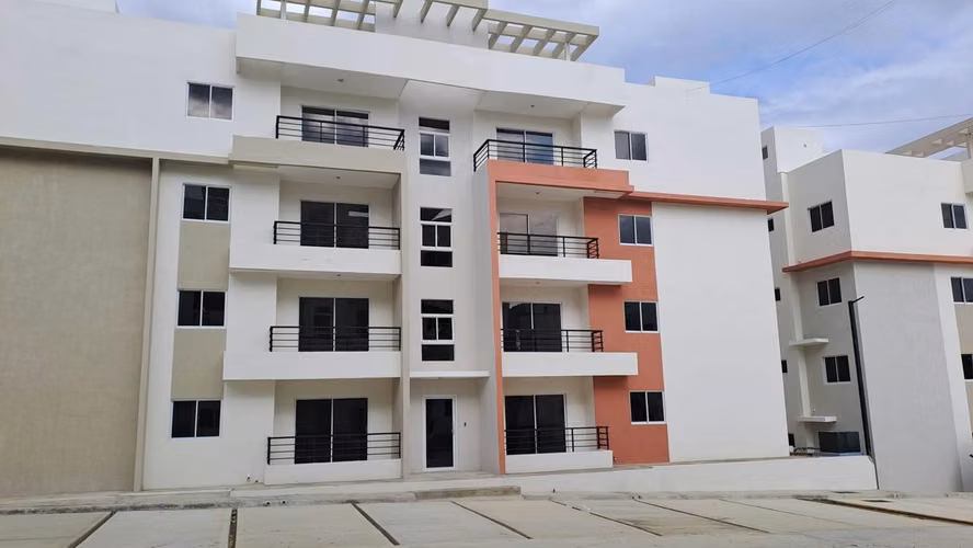 Apartamentos de 2 y 3 Habitaciones , Casa club Jacobo Majluta SDN.