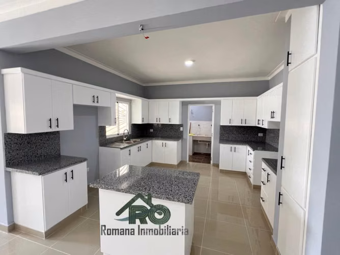 Casa en Venta en la Romana en Romana del Oeste - Imagen 4