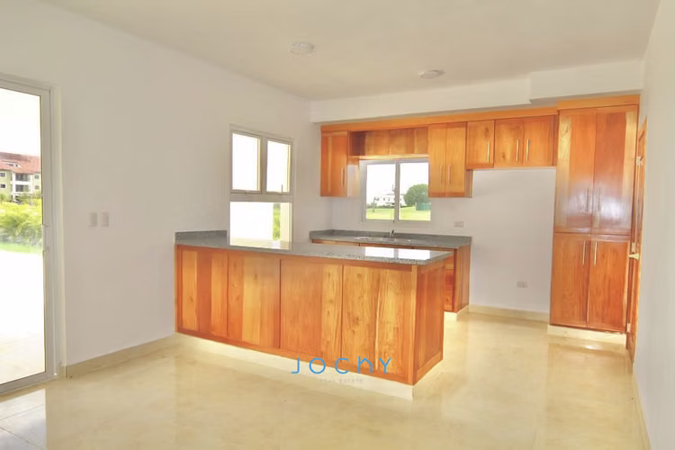 Jochy Real Estate vende, villa en La Estancia Golf Resort, La Romana, R.D - Imagen 3