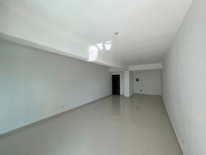 Local Comercial en Venta, en Almarosa II, Santo Domingo Este, Santo Domingo Este