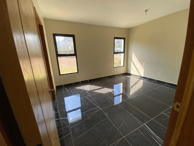 Único en su clase, Residencial Don Rogelio en Venta - Imagen 3