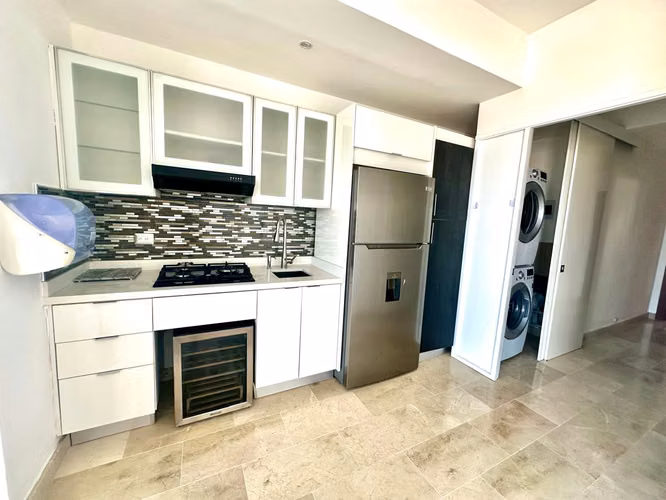 Penthouse en venta/ alquiler en Punta Cana Village 3 habitaciones