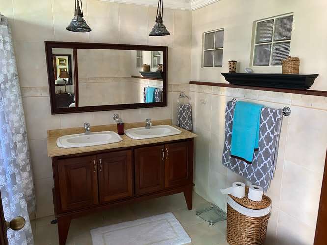 Apartamento En Alquiler De 3 Habs Y 4 Baños En Naco