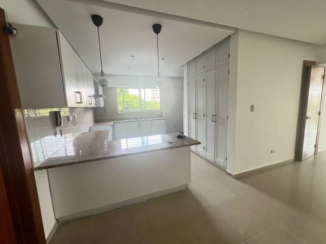 Apartamento En Alquiler De 1 Hab Y 2 Baños En Naco - Imagen 2