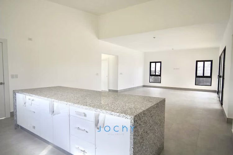 Jochy Real Estate vende, villa en La Estancia Golf Resort, La Romana, R.D