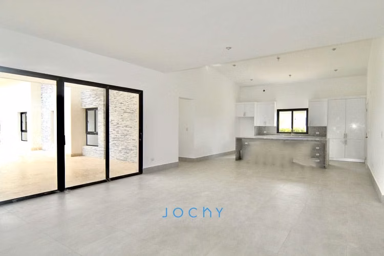 Jochy Real Estate vende, villa en La Estancia Golf Resort, La Romana, R.D