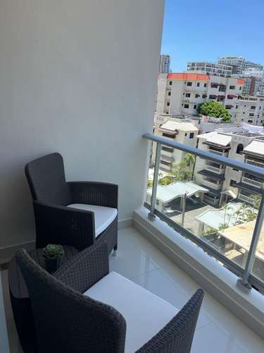 Apartamento En Alquiler De 3 Habs Y 3 Baños En Piantini