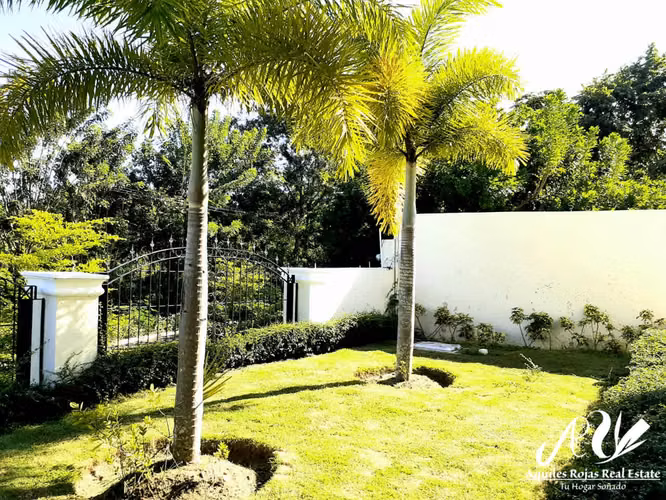 Hermosa Casa en La Urbanización Thomen - 1939 - Imagen 3