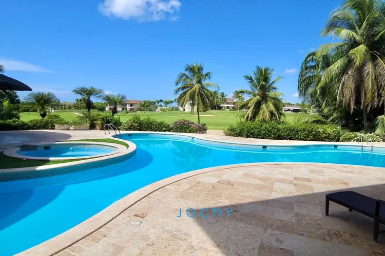 Jochy Real Estate vende, villa en Casa de Campo, La Romana, R.D - Imagen 5