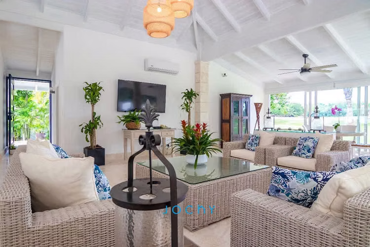 Jochy Real Estate vende, Golf Villa en Casa de Campo, La Romana, R.D - Imagen 2