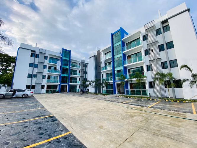 Apartamentos Nuevos con 3 Habitaciones y 2 Parqueos de Venta en Entrada de Santiago y Cerca al HOMS!