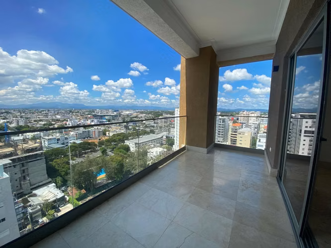 Penthouse en venta Nuevo a estrenar de 4 habitaciones en el Ensanche Paraíso - Imagen 8