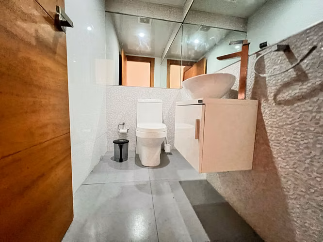 Apartamento 2Hab Amueblado Piso Alto c/Sauna, Piscina, Gym en Naco - Imagen 8