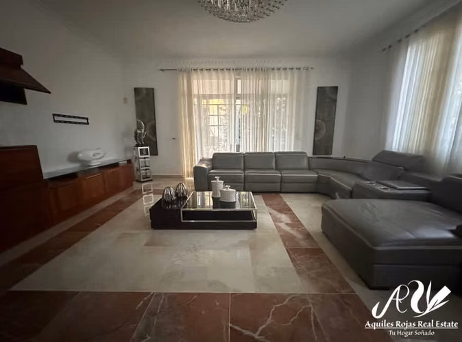 Hermosa Casa en La Urbanización Don Simón - 1999 - Imagen 4