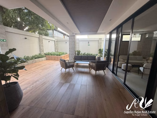 Penthouse en el Ensanche Naco - 2033