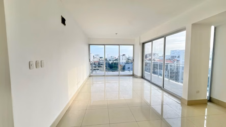 Increíble Pent-house de 3 habitaciones con 397 metros en Evaristo en venta